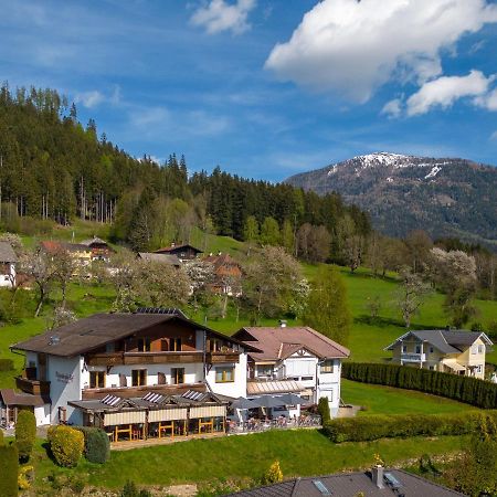 Hotel-Cafe-Restaurant Matzelsdorfer Hof Millstatt Bagian luar foto