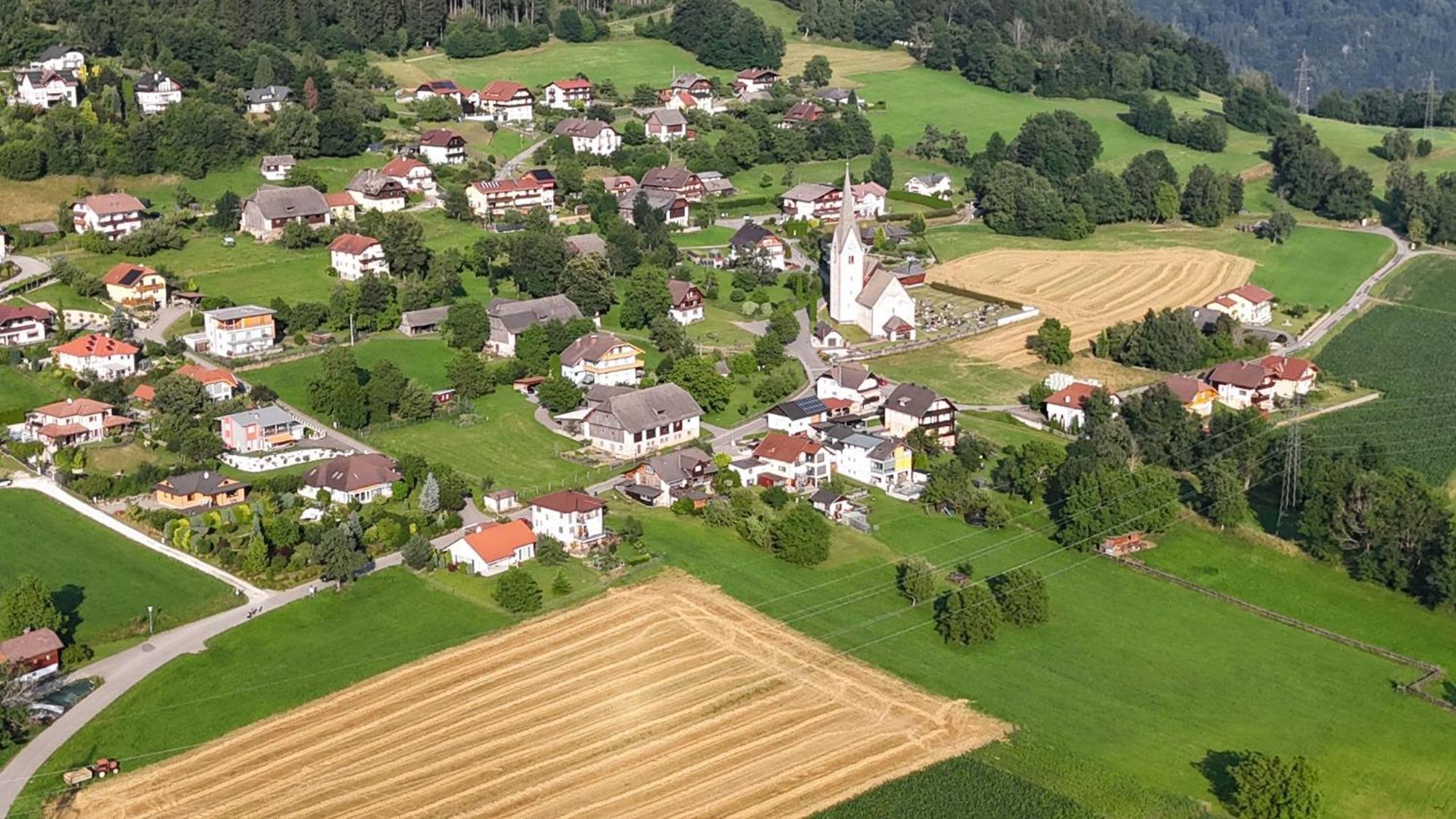 Hotel-Cafe-Restaurant Matzelsdorfer Hof Millstatt Bagian luar foto